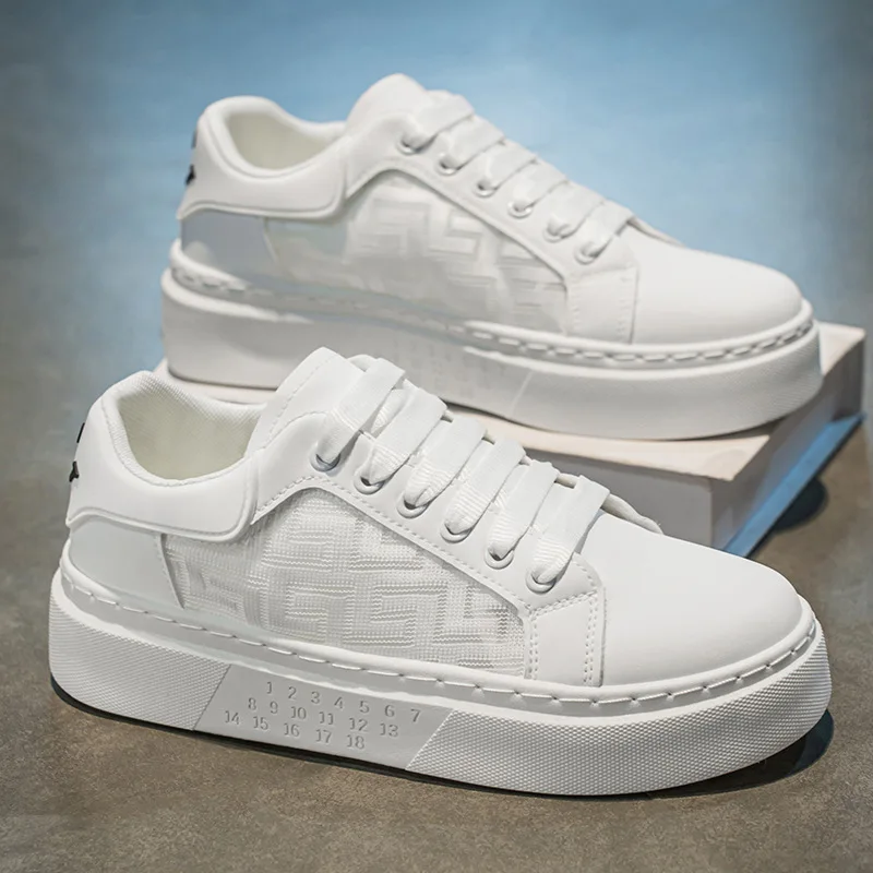New breathable openwork white sneakers for male students, trendy and versatile thick-soled sports and casual sneakers for men
